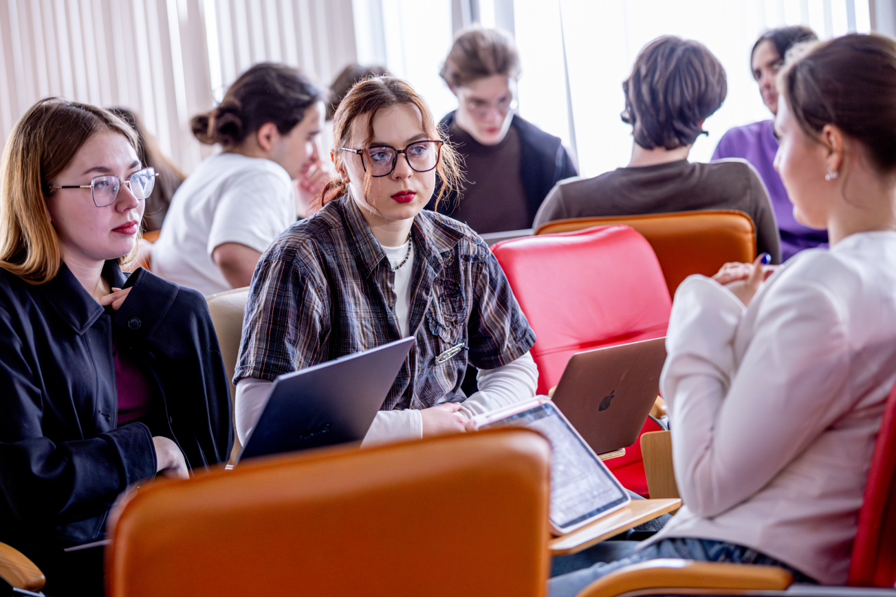 Frame 2087330187.png