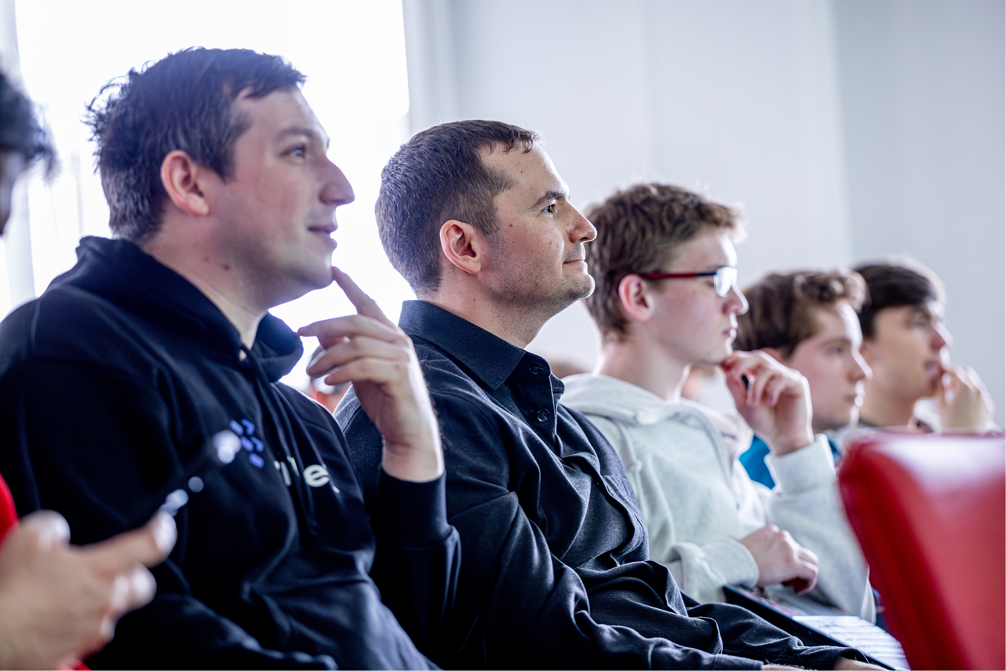 20260428-_69A4947-Улучшено-Ум. шума 1.png