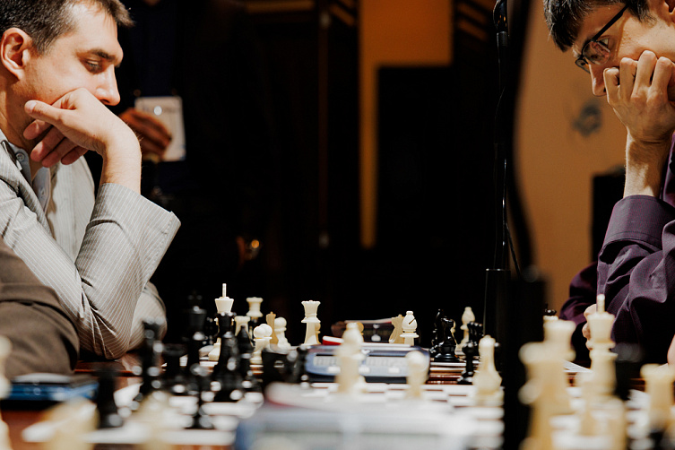 Шахматный блиц, технологии и деловое общение: компания Friflex провела FinChess 2026